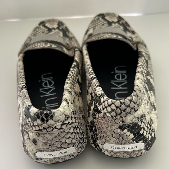 Calvin Klein Snakeskin leather loafers flats Size 7 - Picture 3 of 9